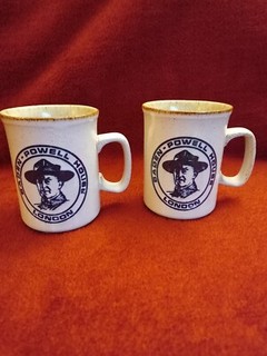 Scarce Vintage Pair Dunoon Ceramic Mugs Baden Powell House London