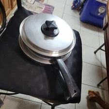 Vintage INKOR 3 Ply Stainless Steel 9 in Skillet Sauce Pan w steamer 2 Qt 3 pc