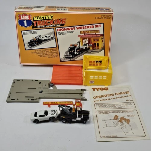 Vintage TYCO US1 Electric Trucking Highway Wrecker Set w/ Box (Seized)