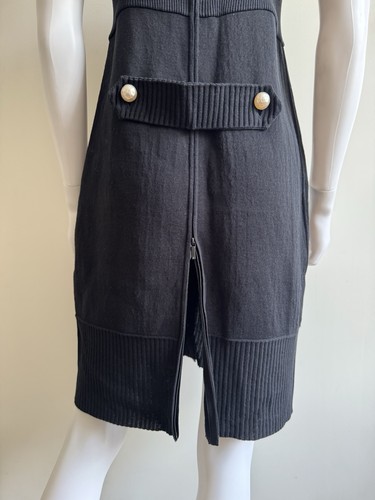 £3,250 Auth Chanel Black Knit Zip Dress, Chanel CC Pearl Buttons Dress, UK 14 - Picture 10 of 24