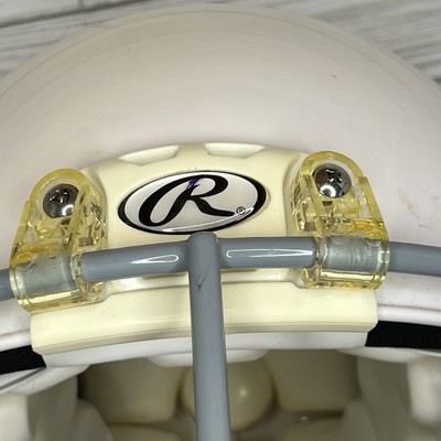 RAWLINGS Momentum Plus Small Football Helmet Lineman Youth W/ Chin Strap 2015 | eBay RAWLINGS Momentum Plus Small Football Helmet Lineman Youth W/ Chin Strap 2015 | eBay