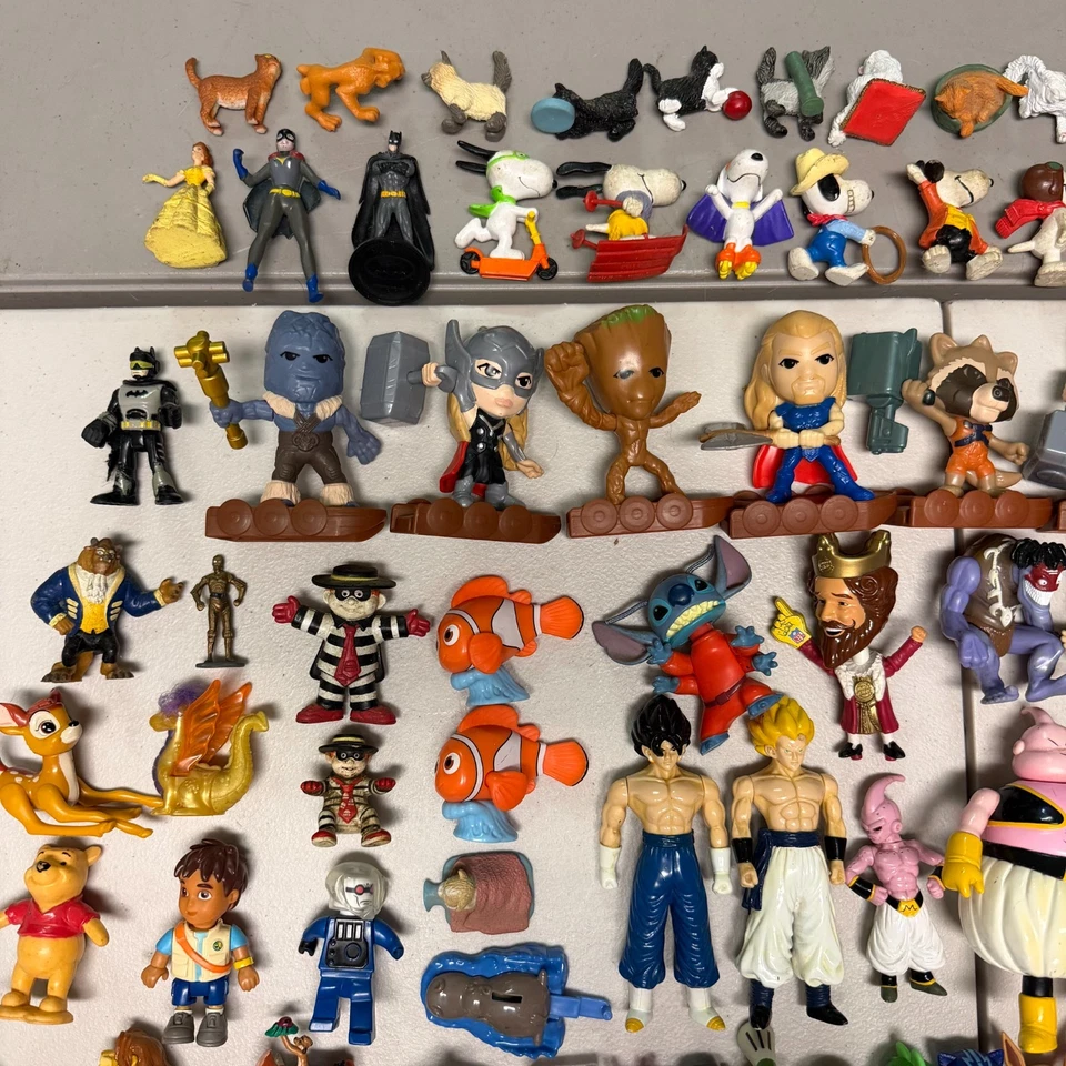 Vintage HUGE Lot of 120 ACTION FIGURES TOYS COLLECTIBLES - 80s 90s Early 2000s - Image 3 of 4