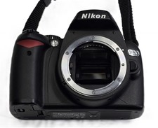 Nikon D60 10.2 MP Digital SLR Camera body only