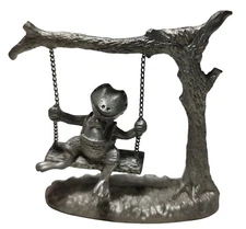 Vintage Spoontiques Pewter Figurine Frog On A Swing Whimsical 2.25 in Tall 1985