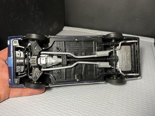 MotorMax Pontiac 1969 GTO Judge Scale 1:18 (D9) - Picture 21 of 24