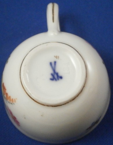 Antique Meissen Porcelain Miniature Child's / Doll Cup & Saucer Porzellan Tasse - Picture 9 of 10