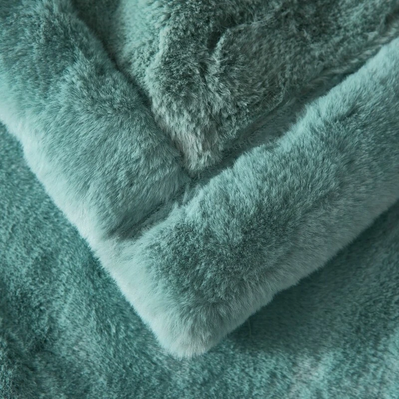 Luxury Blanket Super Soft Warm Thick Blanket Bed Cover Quilt Carved Rose Flowers - Image 4 of 4