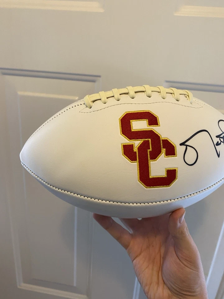 MATT LEINART 2004 USC TROJANS HEISMAN WINNER LEGEND SIGNED FOOTBALL W/ JSA COA - Image 2 of 4