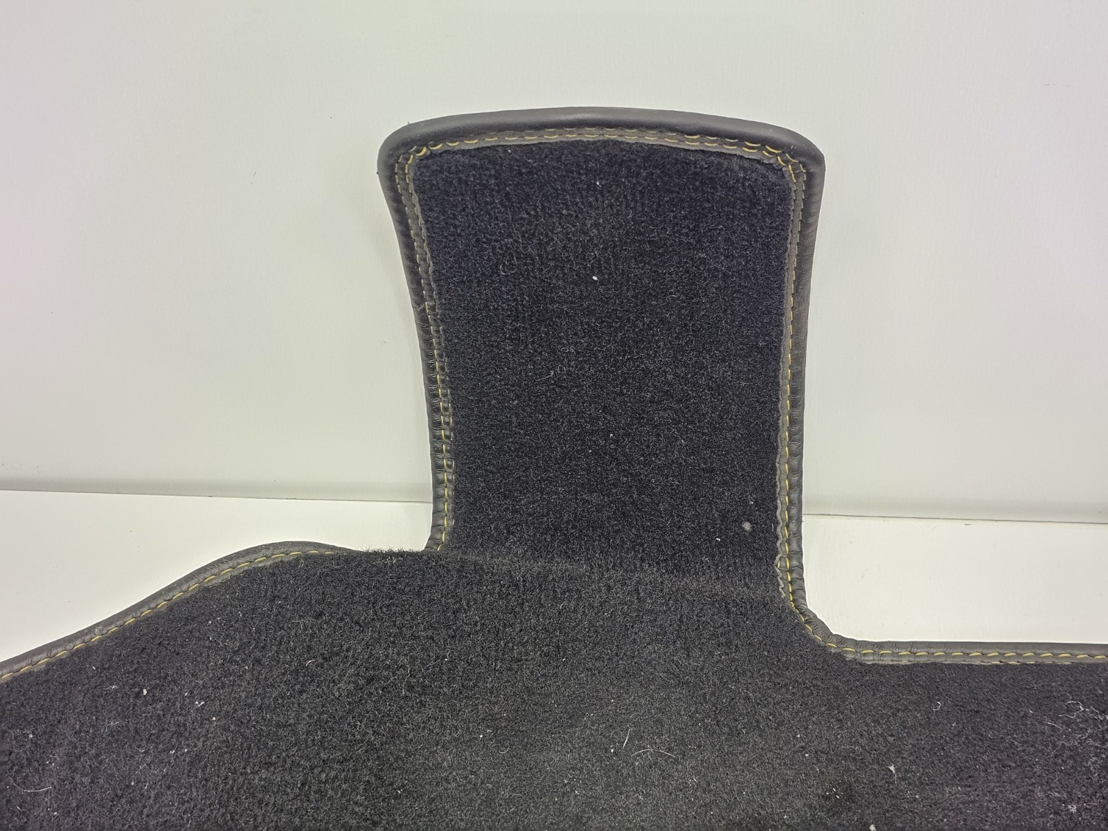 2015-2022 Lamborghini Huracan Black w/ Yellow Stitching Floor Carpet Mat Set OEM