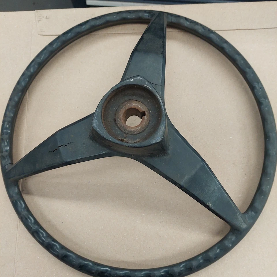 Bolens tube frame  steering wheel - Image 3 of 3