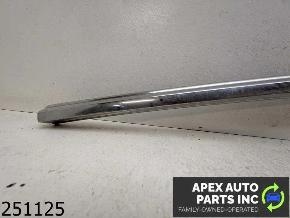 OEM 1979 Chevrolet El Camino 3.9L Right RH Bed Rooftop Trim Foto 2 de 4