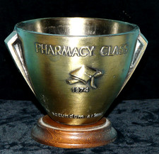 Pharmacy Class 1974 A.D. RX SECUNDUM ARTEM MORTAR APOTHECARY Metal Brass