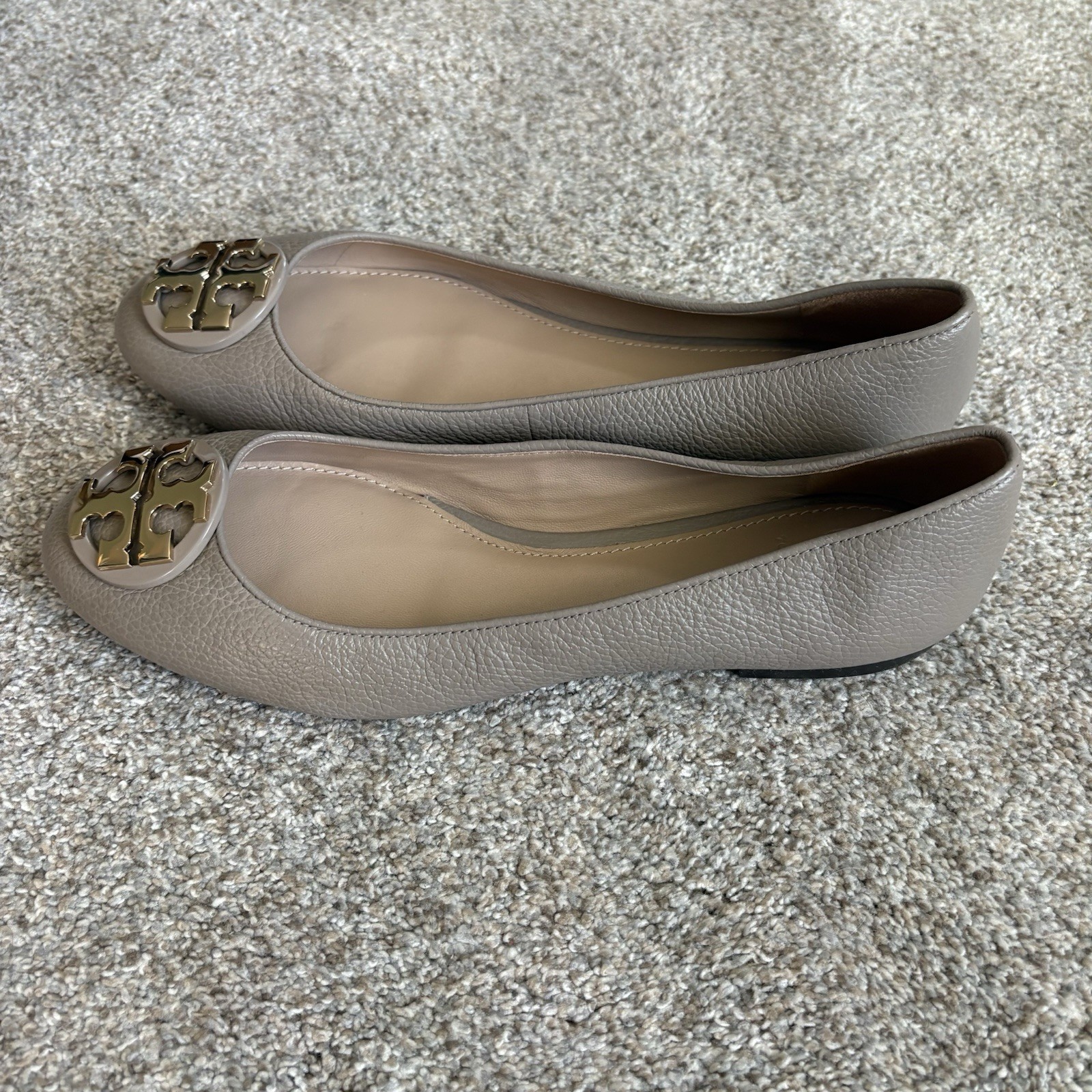 Tory Burch Women’s 9.5 French Gray Tumbled Leather Claire Ballet Flat Taupe Nude thumbnail 5