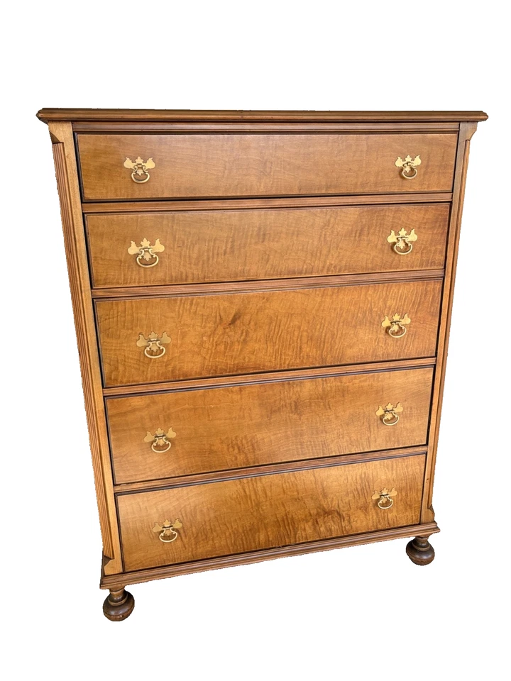 HUNTLEY ОРЕХ/КРАСНОЕ ДЕРЕВО НЕОКЛАССИЧЕСКИЙ СТИЛЬ 5 ЯЩИК ВЫСОТЫ ГРУДИ - КОМОД - Изображение 2 из 4