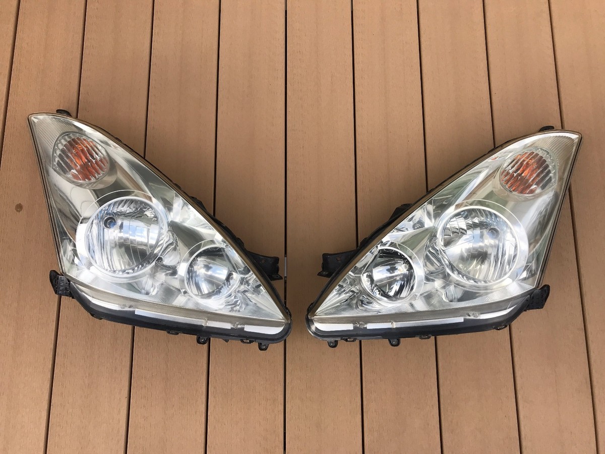 JDM 2004 Toyota Wish ZNE10 ANE10 1ZZ Halogen Headlights