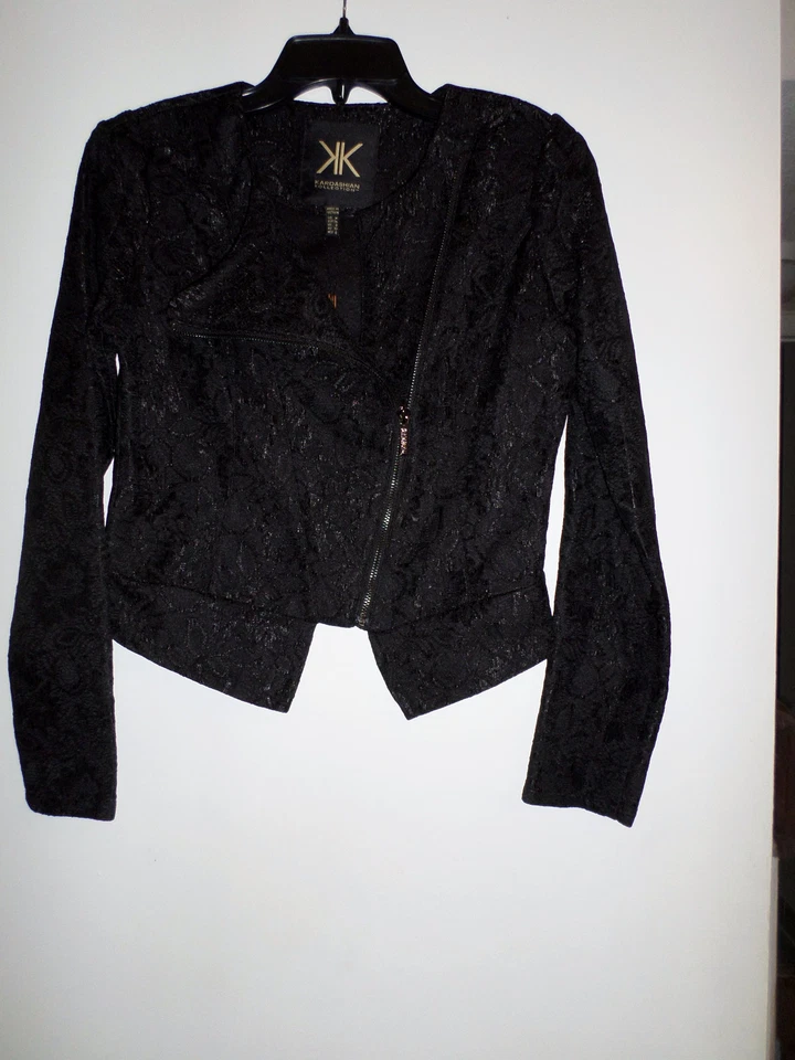 Chaqueta motera de encaje Kardashian Kollection Foto 2 de 4