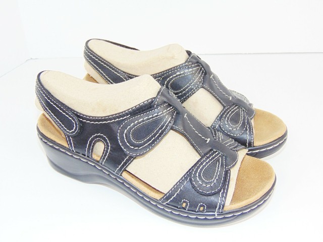 clarks lexi walnut leather sandals