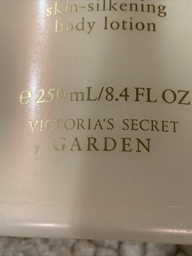 Victoria's Secret Garden 8,4 OZ Madreselva Belle Loción Corporal Piel-Sedosa De Colección - Imagen 6 de 7