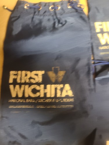 Cloth Bank Bags First Wichita National Bank - 第 2/4 張圖片