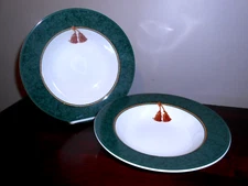 Hallmark Green Holiday Abundance Home Collection Soup Bowl by Sakura Set of 2