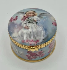 Ardleigh Elliott Music Box Precious Child Heirloom Porcelain Saturday’s Child