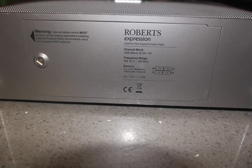 Roberts Expression Radio DAB/FM RDS Digital Portable Radio - Picture 14 of 16