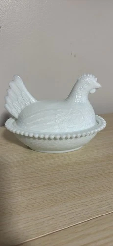 Vintage Indiana Glass Hen on Nest - Milk Glass