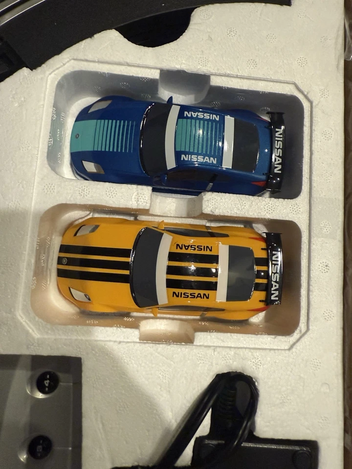 Scalextric Digital Sports Nissan Lane Changing slot car racing set Vintage 3 Car - Image 3 of 4