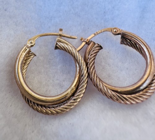 Vintage 10K Gold Twisted Cable Hoop Earrings Round Pierced Snap Closure