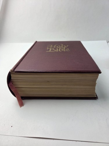 Vtg The Holy Bible King James Version 1962 Large Print Colored Pictures & Illust - Picture 3 of 24
