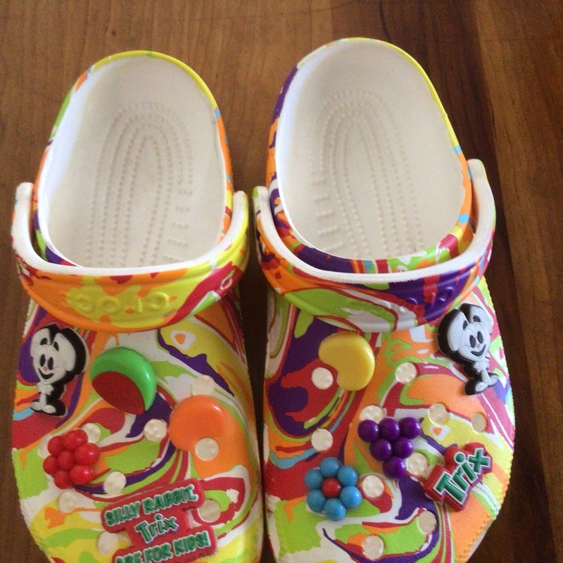 CROCS x Trix Classic Clog Shoe Unisex Size J6 /  Women’s 8 Limited  Edition