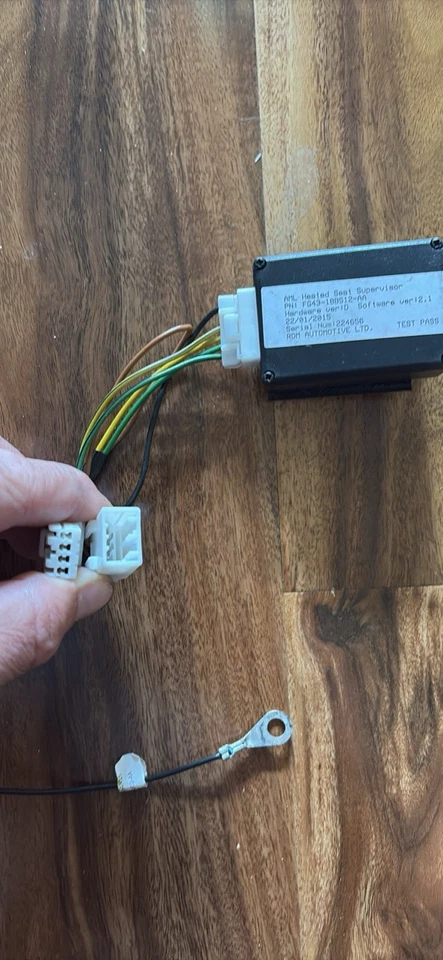 Módulo de supervisor de asiento térmico con arnés Aston Martin Vantage FG43-18B512-AA Foto 3 de 4