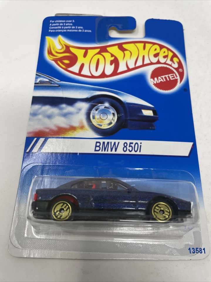 Hot Wheels BMW 850i International Card Gold UltraHot Wheels azul raro Foto 2 de 4