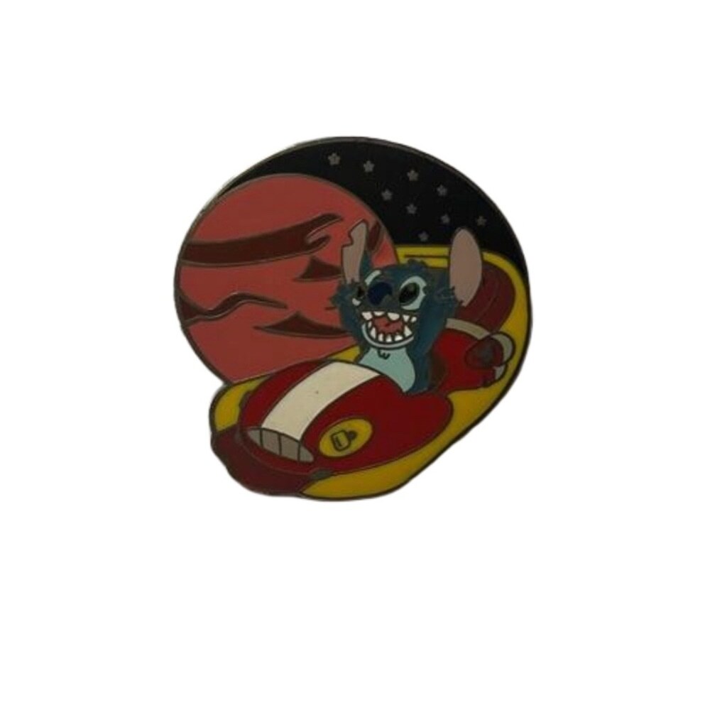 Disney Pin Trading 2005 Stitch on Flying Saucer Cast Lanyard Collection WDW