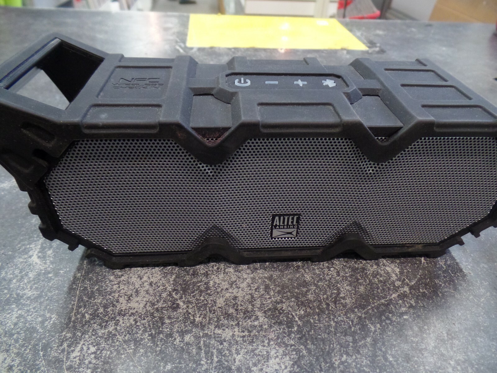 altec lansing life jacket xl watts
