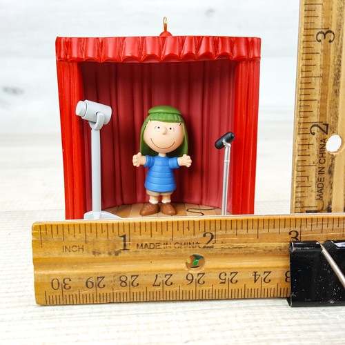 Hallmark Keepsake Peanuts What Christmas Is All Abouts Ornamento Linus Sound Light - Foto 7 di 8