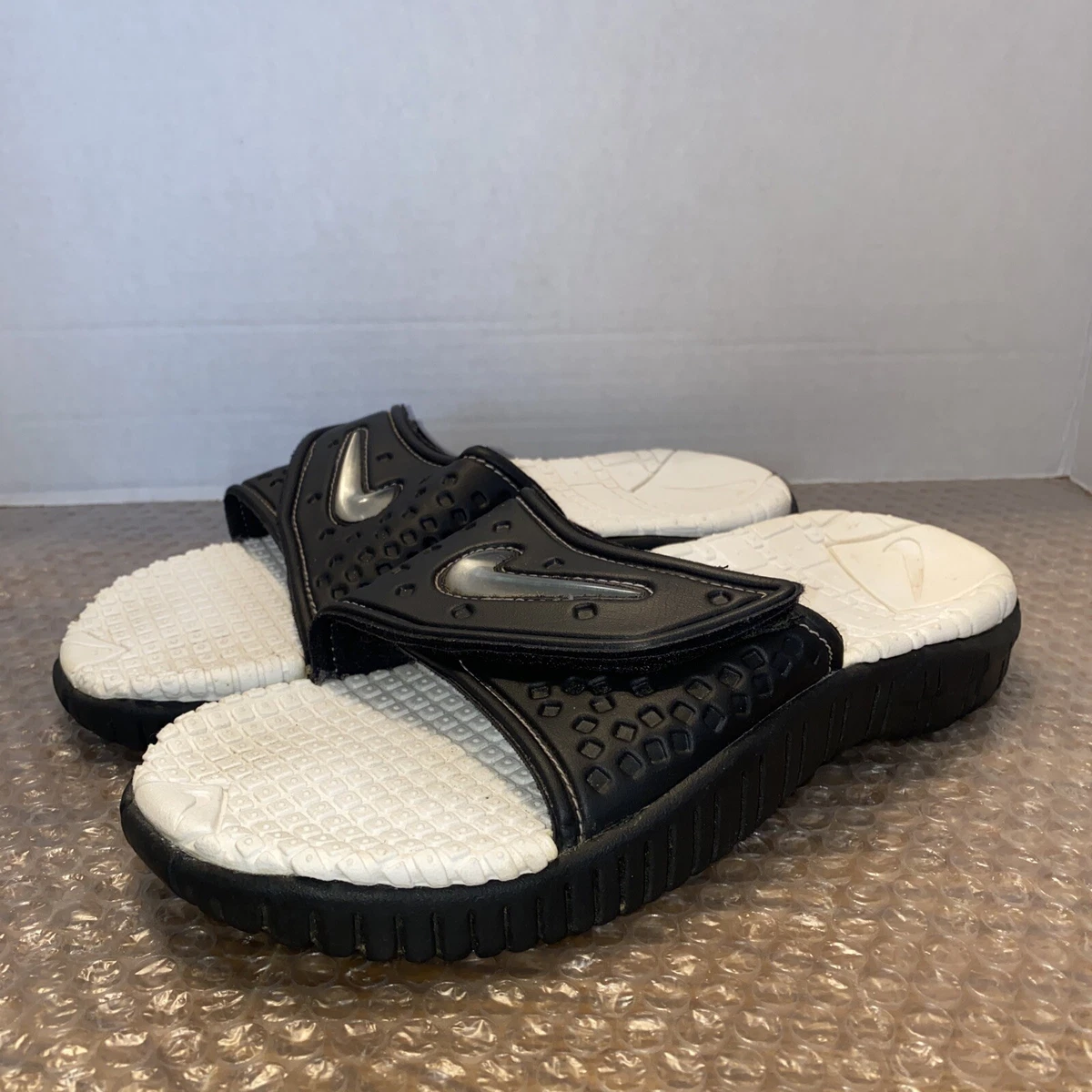 Nike slides online size 8.5