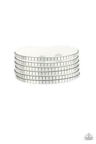 Paparazzi Armband - Disco Dazzle - weißes Wildleder Druckknopf Wickel Urban - Bild 2 von 2