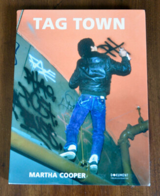 Tag Town Martha Cooper グラフィティー Graffiti Tag Town graffiti book martha cooper chalfant gastman STAY