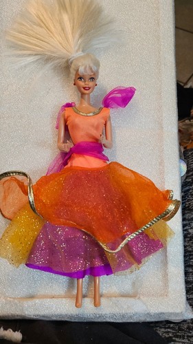 Esmeralda Orange and Purple Gypsy Dress Disney On 1990s Barbie Doll VGUC C374G - Picture 2 of 11