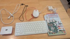 Raspberry Pi 4 Computer Desktop Kit