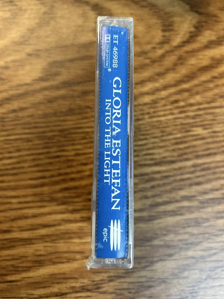 Gloria Estefan Into The Light Cassette 1991 Epic Latin Pop Sealed - Image 2 of 3