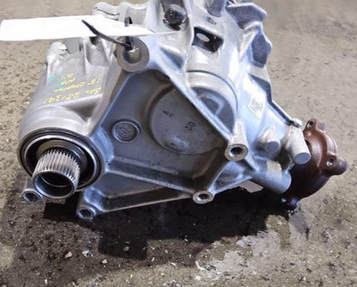 2013-2019 Ford Explorer Transfer Case W/ Oil Cooler OEM