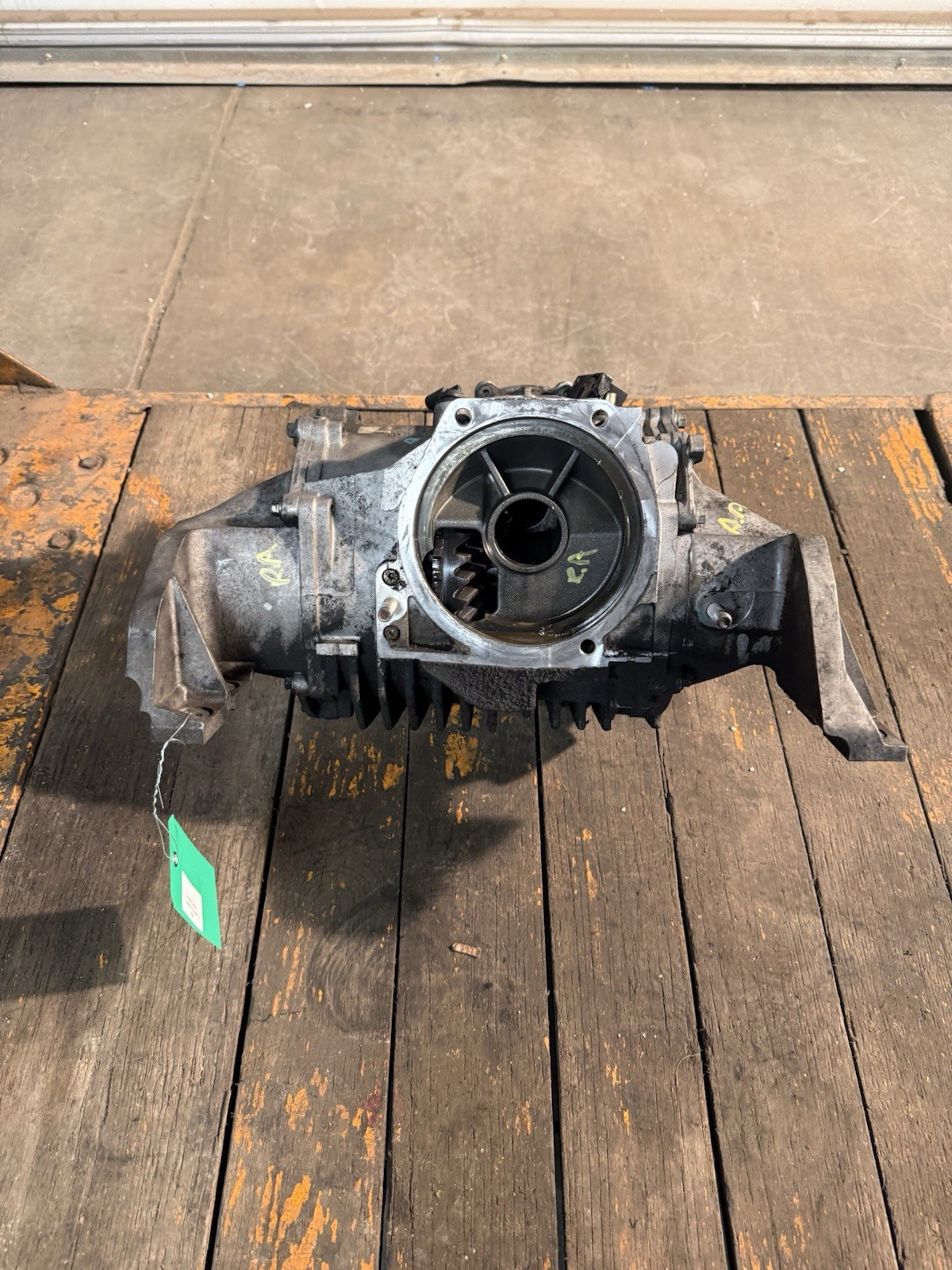 05-13 CHEVROLET CORVETTE C6 MANUAL REAR DIFFERENTIAL CARRIER 3.42 RATIO OEM
