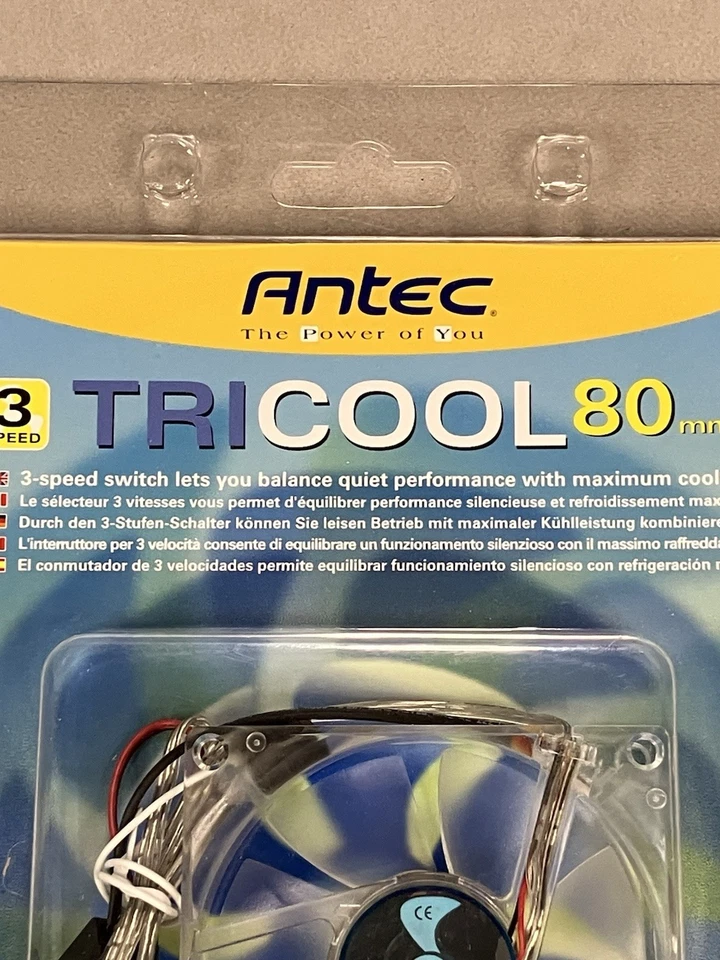 Antec Tricool 80 mm Cooling Fan with 3-Speed Switch 2004 - Image 2 of 4