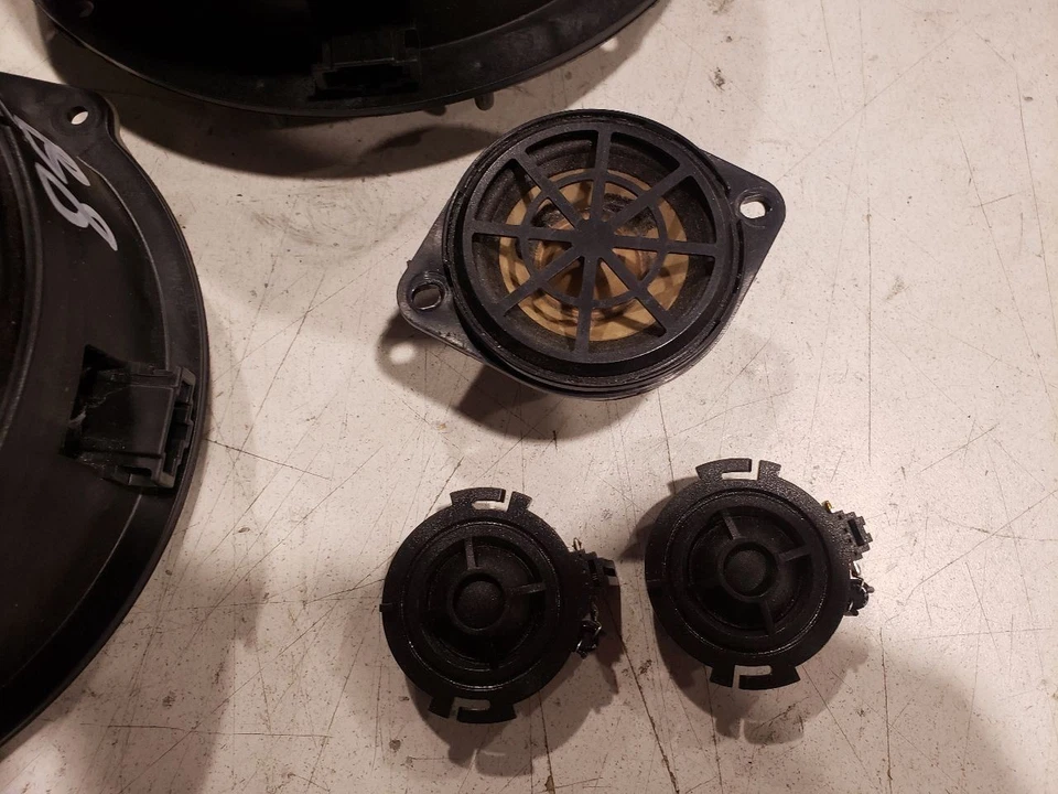 Audi A4 B8 Quattro 2011 sedán premium - OEM 8T0035415A, 8K0035411, 8T0035412 Foto 4 de 4