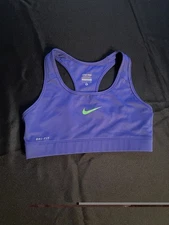 SMALL NIKE DRI-FIT SPORTS BRA