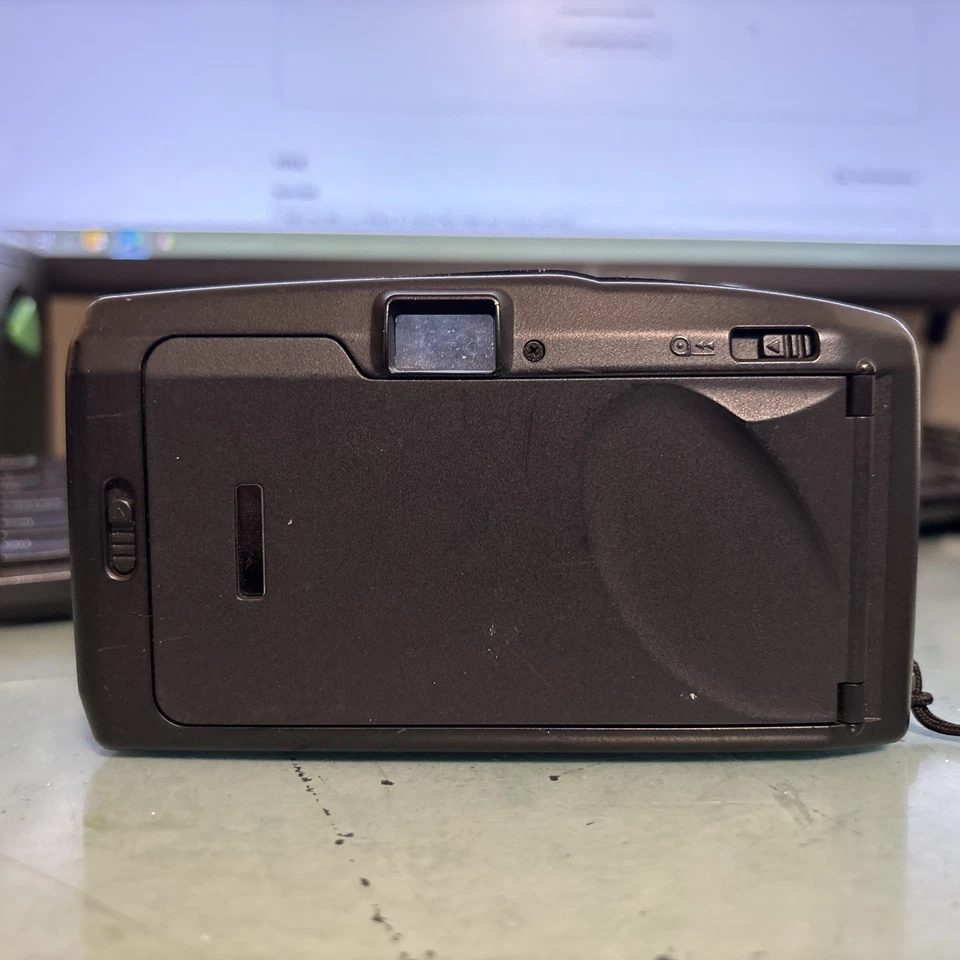 Minolta Memory Maker III 35mm Film Point and Shoot Camera - Image 4 of 4