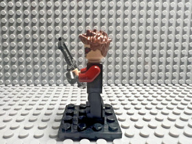 LEGO Marvel Minifigure- Hawkeye - SH0172 from set 76042 UCS Helicarrier