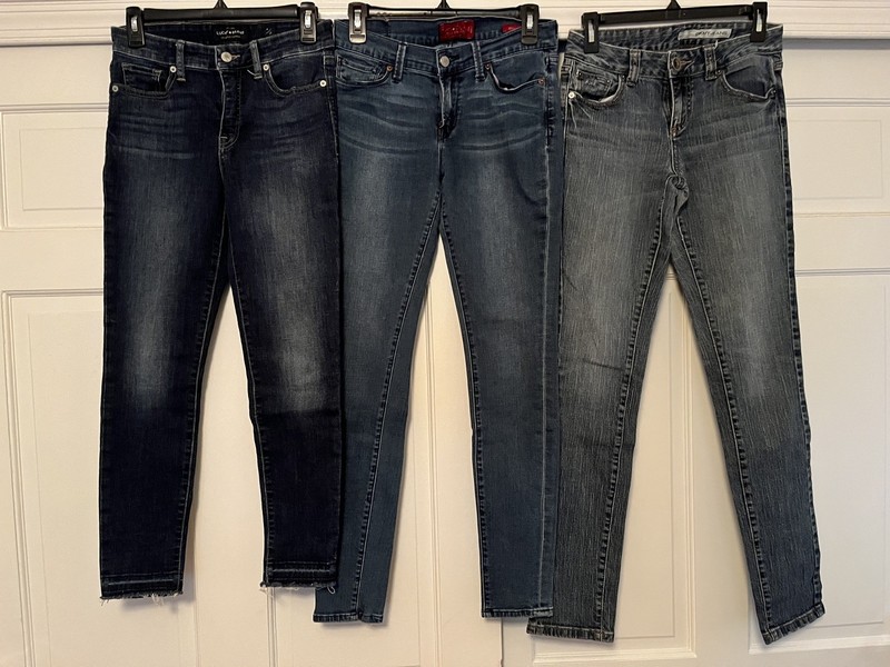 LOT of 3-LUCKY Brand Jeans Wmns Size 2/26 Brooklyn, 4/27 Ava Skinny Leg & DNKY 2